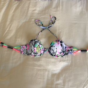 Victoria’s Secret bandeau bikini top